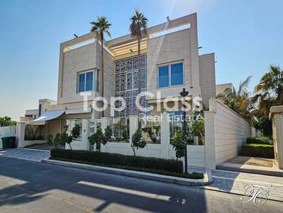 6 Bedroom Villa for Sale in Pearl Jumeirah, Dubai - Waterfront | Luxury | Private Villa | Exclusive