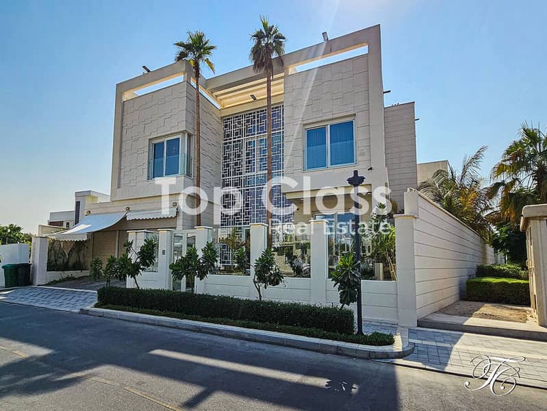 Waterfront | Luxury | Private Villa | Exclusive Waterfront | Luxury | Private Villa | Exclusive