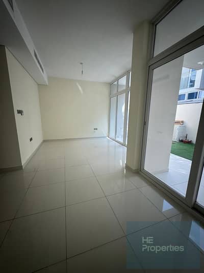 3 Bedroom Townhouse for Sale in DAMAC Hills 2 (Akoya by DAMAC), Dubai - 589a4334-a341-49e9-85a0-9736282405d4. jpg 3 Bedroom Townhouse for Sale in DAMAC Hills 2 (Akoya by DAMAC), Dubai - 589a4334-a341-49e9-85a0-9736282405d4. jpg