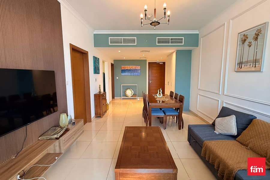 Park View | Furnished | Vacant | Balcony Park View | Furnished | Vacant | Balcony