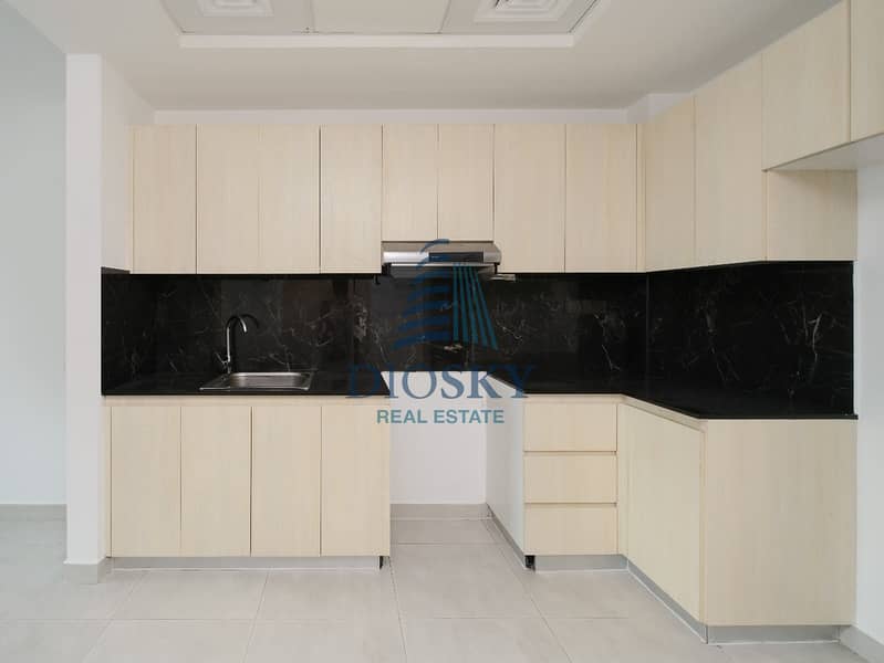 4 Image 4