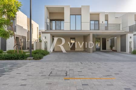 4 Bedroom Townhouse for Sale in Tilal Al Ghaf, Dubai - Fitted Kitchen Appliances | Near Park | Landscaped
