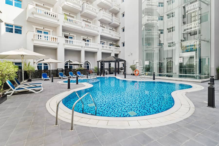 13 Pool in Summer 2. jpg