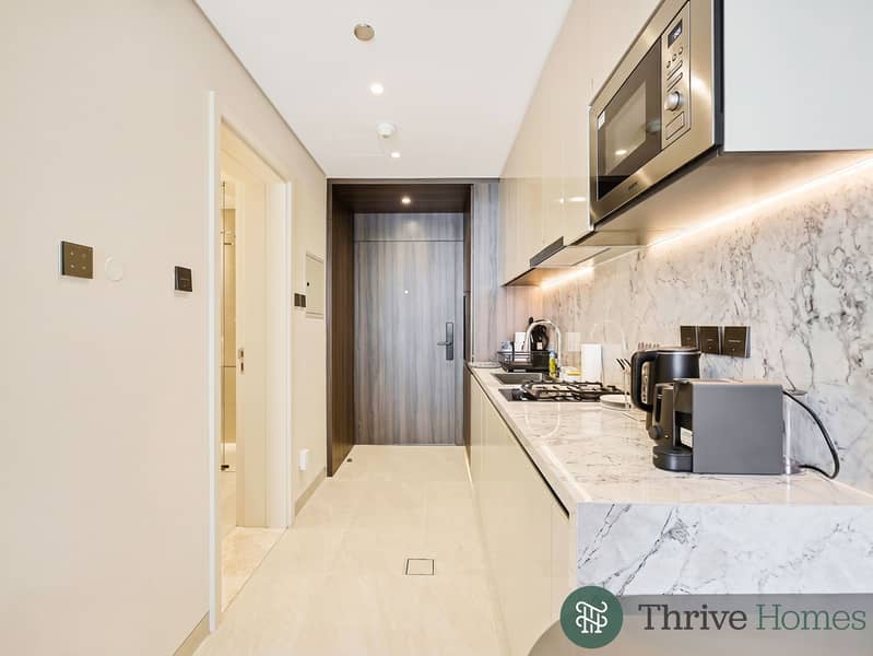 SUMMER DEAL! Bright Studio | Spacious Layout - Image 16