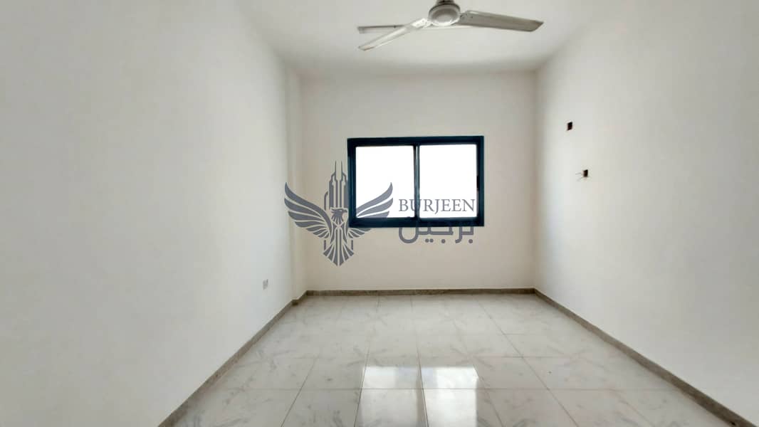 10 1000081842. heic