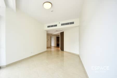 2 Bedroom Apartment for Sale in Downtown Dubai, Dubai - Huge 2 Plus Study | Canal View | Vacant 2 Bedroom Apartment for Sale in Downtown Dubai, Dubai - Huge 2 Plus Study | Canal View | Vacant