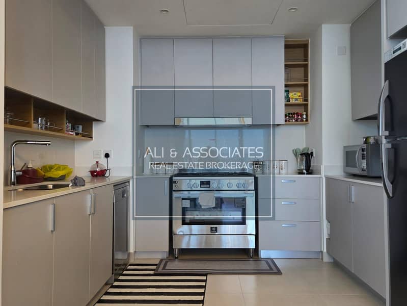 9 Kitchen. jpeg