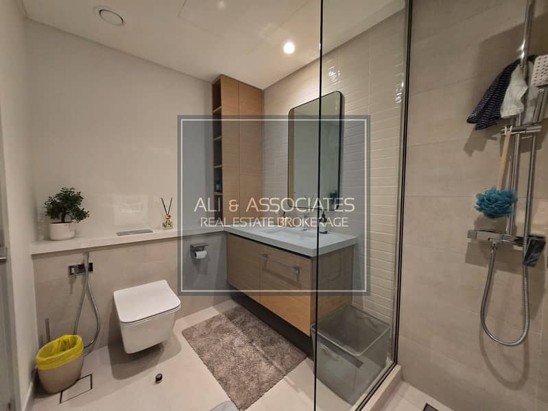 10 Master bath 1. jpeg