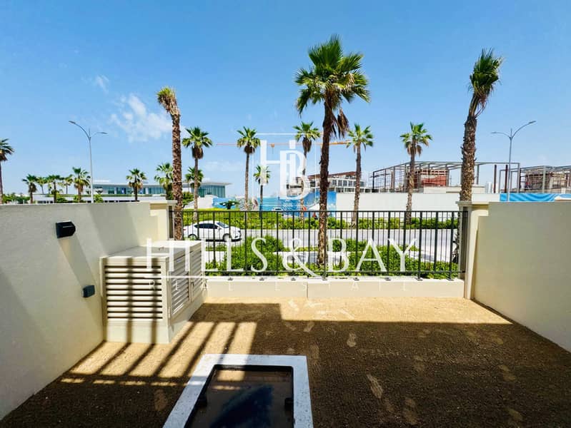 Luxury 4BR | Crystal Lagoons & Beach Lifestyle Luxury 4BR | Crystal Lagoons & Beach Lifestyle