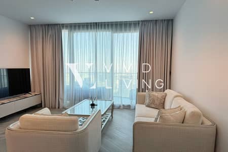 1 Bedroom Flat for Rent in Business Bay, Dubai - Stunning Views | Highest Floor | Modern 1 Bedroom Flat for Rent in Business Bay, Dubai - Stunning Views | Highest Floor | Modern