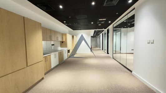 Office for Rent in Dubai Marina, Dubai - WhatsApp Image 2026-04-20 at 11.54. 07 AM. jpeg Office for Rent in Dubai Marina, Dubai - WhatsApp Image 2026-04-20 at 11.54. 07 AM. jpeg