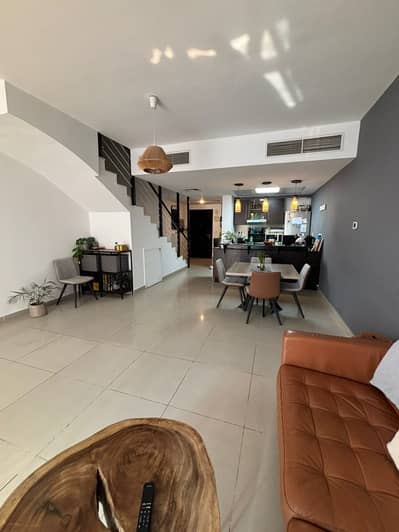 3 Bedroom Villa for Sale in Al Reef, Abu Dhabi - WhatsApp Image 2026-03-27 at 9.55. 34 AM (1). jpeg 3 Bedroom Villa for Sale in Al Reef, Abu Dhabi - WhatsApp Image 2026-03-27 at 9.55. 34 AM (1). jpeg
