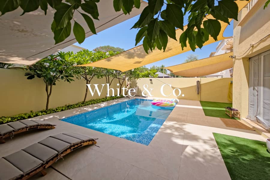 Fully Renovated |Quiet |Extended End Villa Fully Renovated |Quiet |Extended End Villa