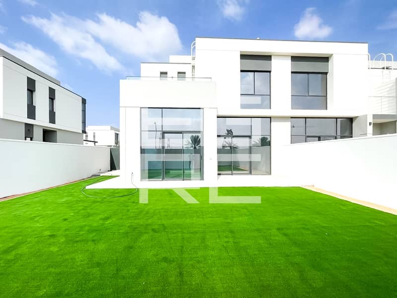 Luxury 4BR+M | Corner Unit | Next to Park Luxury 4BR+M | Corner Unit | Next to Park