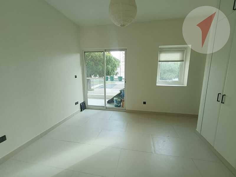 Spacious & Sunlit Unit | Ground Floor | Unfurnish Spacious & Sunlit Unit | Ground Floor | Unfurnish