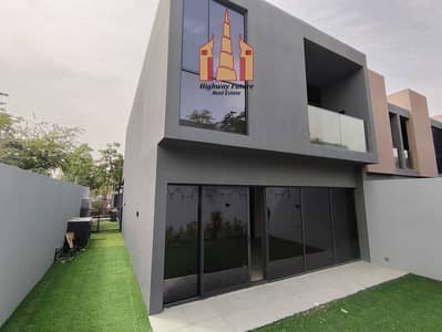 3 Bedroom Townhouse for Rent in Tilal City, Sharjah - 2f47a549-1bdd-4ea0-8955-091fcb230bce. jpg 3 Bedroom Townhouse for Rent in Tilal City, Sharjah - 2f47a549-1bdd-4ea0-8955-091fcb230bce. jpg