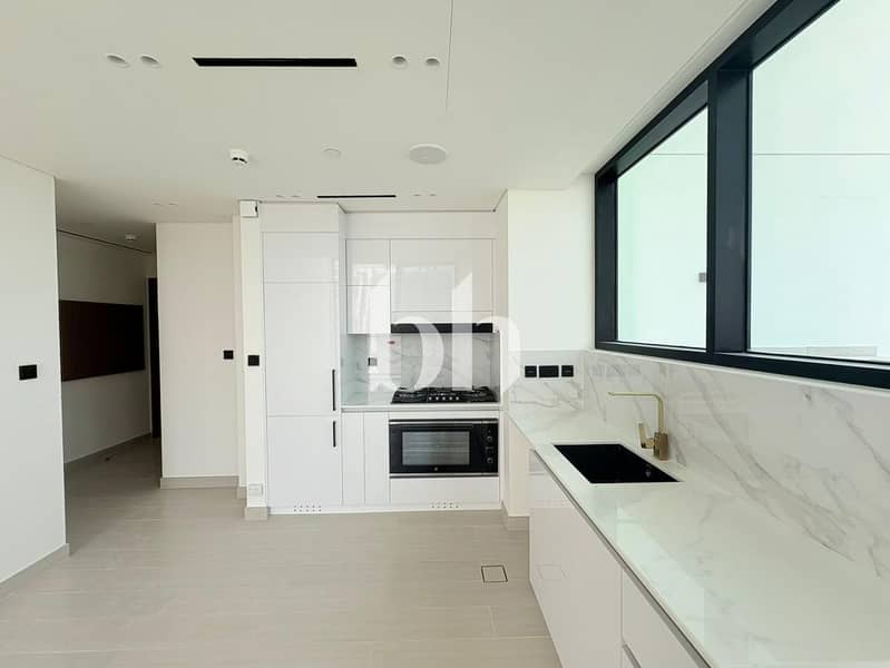 4 Images Image Img