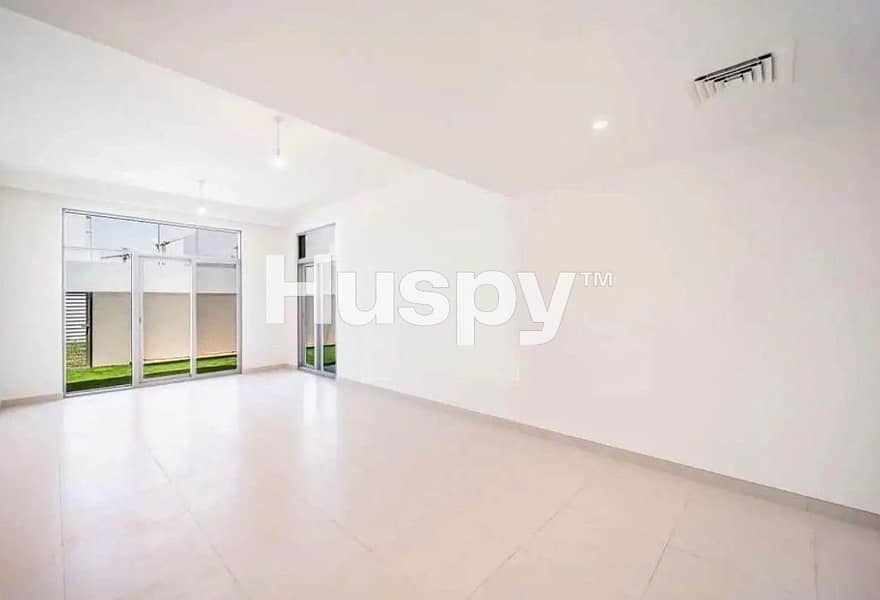 Next To Beach | Single Row | Mid Unit Next To Beach | Single Row | Mid Unit