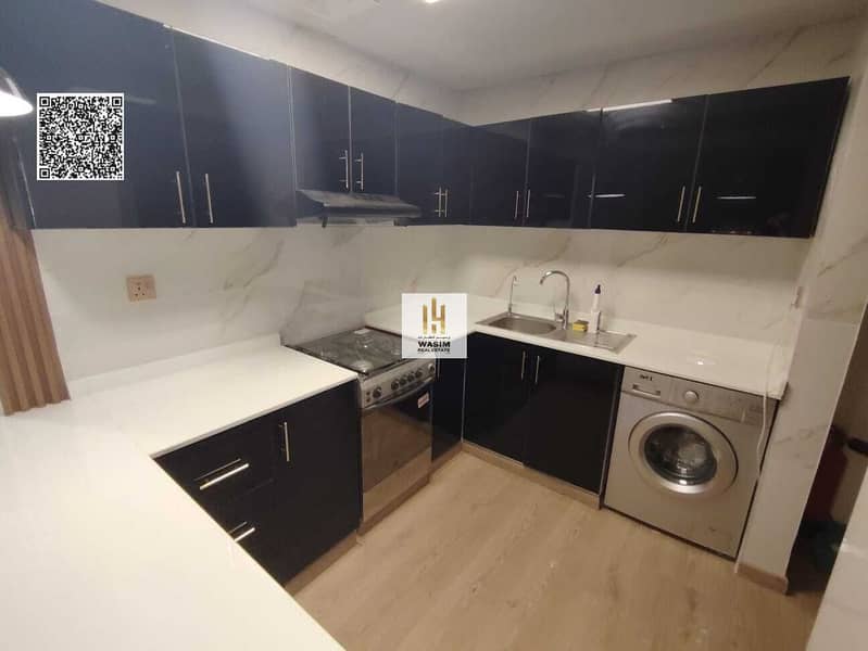 18 cf44b5d3-e065-482a-8c17-60d3de245ef7. jpeg