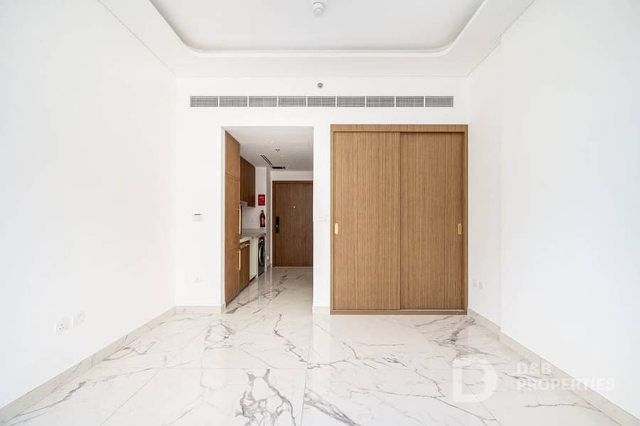 Negotiable | Pool and Community View | Tenanted Negotiable | Pool and Community View | Tenanted