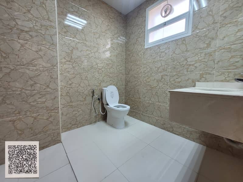 17 643d2fba-ef83-40b2-994e-44247a99d5bd. jpg