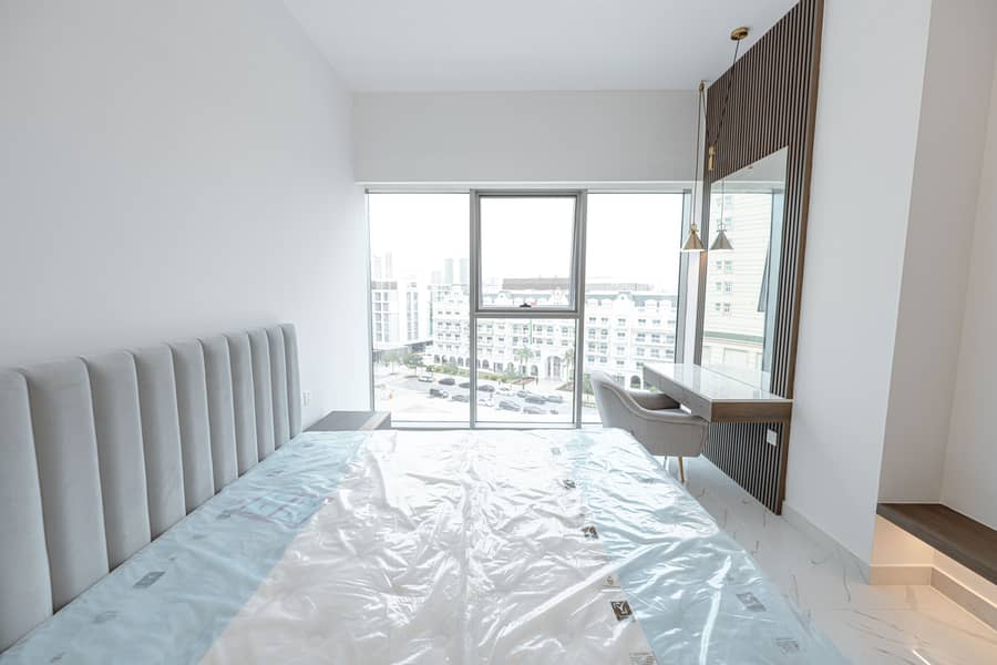 8 Image 8