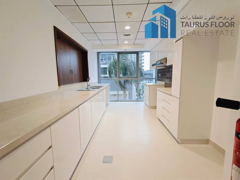 11 1a46880b-2c82-4246-bc99-d250810e191d. jpg