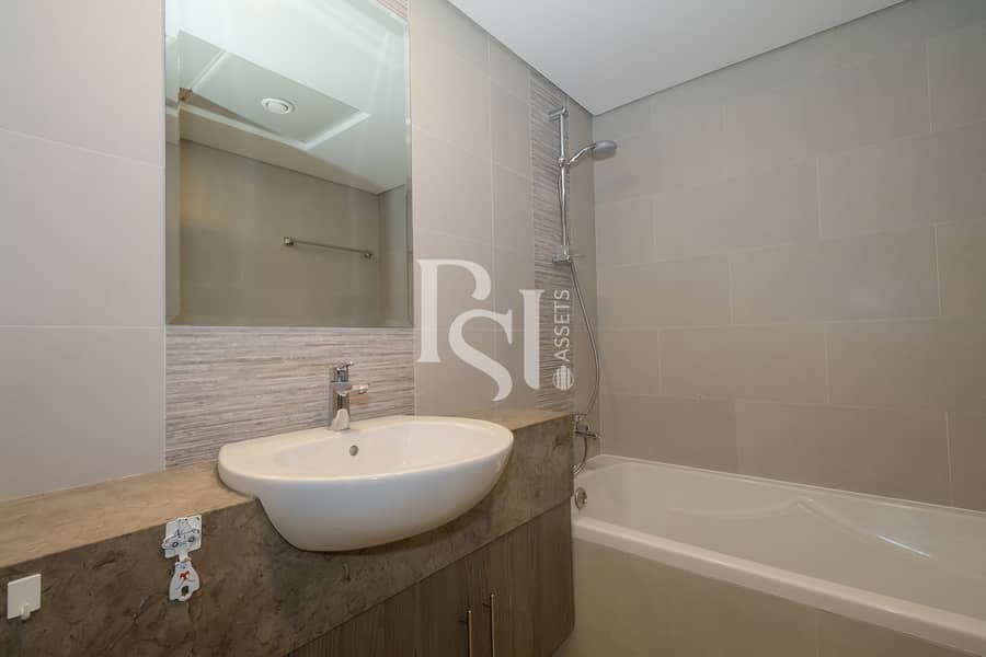 11 soho-sqaure-saadiyat-island-abu-dhabi-bathroom (2). jpg