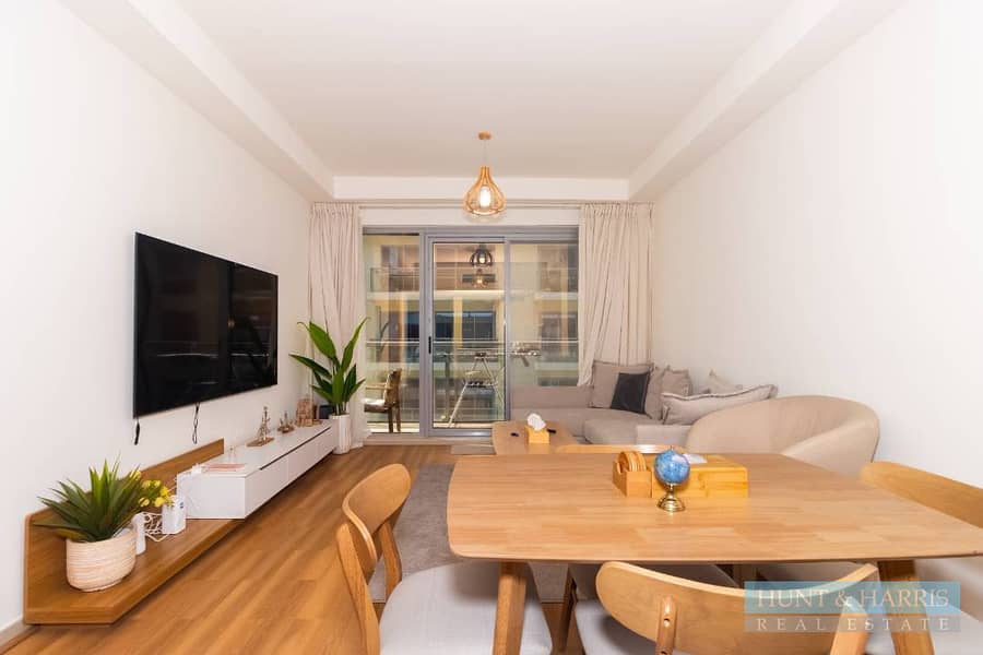 2 Bedroom for Sale Pacific - Upgraded and Furnished - Partial Sea View 2 Bedroom for Sale Pacific - Upgraded and Furnished - Partial Sea View