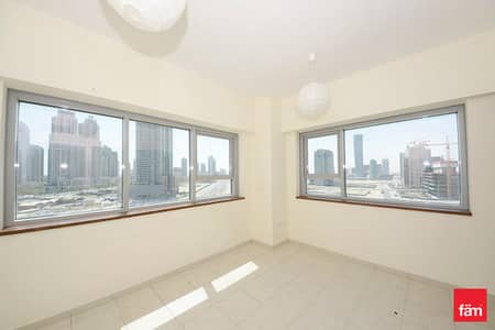 2 Bedroom Apartment for Rent in Business Bay, Dubai - Large Unit | Balcony | Community View 2 Bedroom Apartment for Rent in Business Bay, Dubai - Large Unit | Balcony | Community View