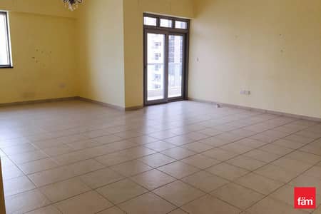 2 Bedroom Apartment for Rent in Business Bay, Dubai - Large Unit | Balcony | Community View 2 Bedroom Apartment for Rent in Business Bay, Dubai - Large Unit | Balcony | Community View