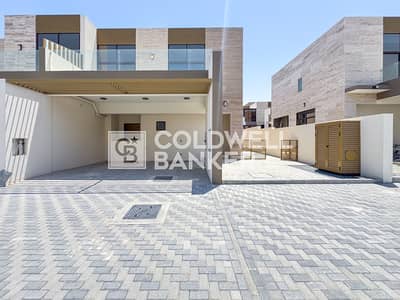 4 Bedroom Townhouse for Sale in Mohammed Bin Rashid City (MBR City), Dubai - Corner | 4BR+Maids Room | Near Pool | Negotiable 4 Bedroom Townhouse for Sale in Mohammed Bin Rashid City (MBR City), Dubai - Corner | 4BR+Maids Room | Near Pool | Negotiable
