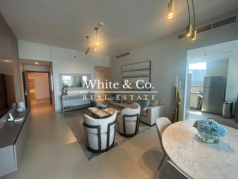 Modern Spacious | Upgraded | Vacant Now Modern Spacious | Upgraded | Vacant Now