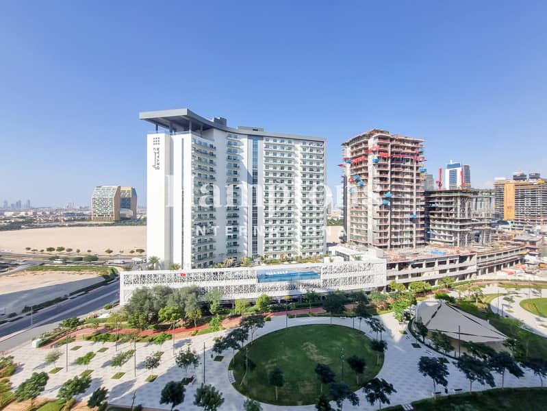 Maids Room | Long Balcony | Park View | Bright Maids Room | Long Balcony | Park View | Bright