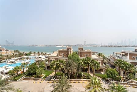 3 Bedroom Flat for Sale in Palm Jumeirah, Dubai - Vacant | Fully Furnished | Upgraded 3 Bedroom Flat for Sale in Palm Jumeirah, Dubai - Vacant | Fully Furnished | Upgraded