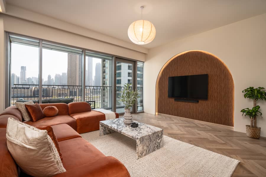 4 Downtown Views ll_T2_508(Web)-11. jpg