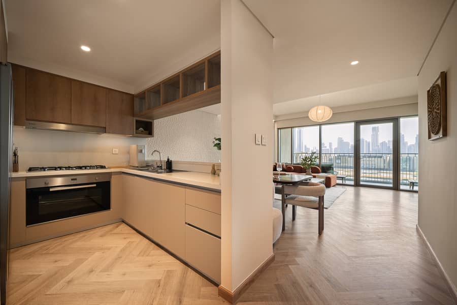 15 Downtown Views ll_T2_508(Web)-5. jpg