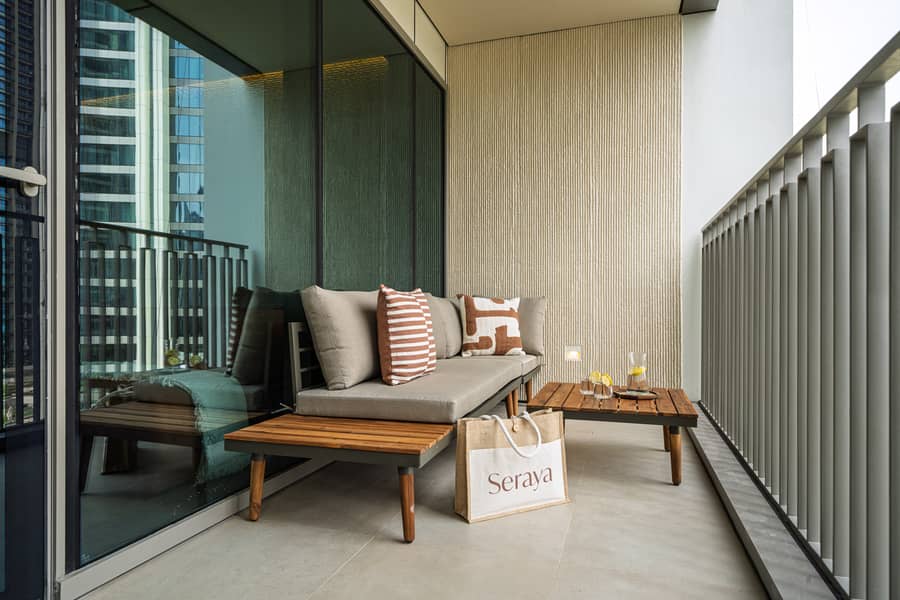 19 Downtown Views ll_T2_508(Web)-2. jpg