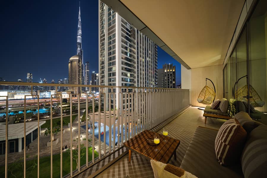 22 Downtown Views ll_T2_508(Web)-37. jpg