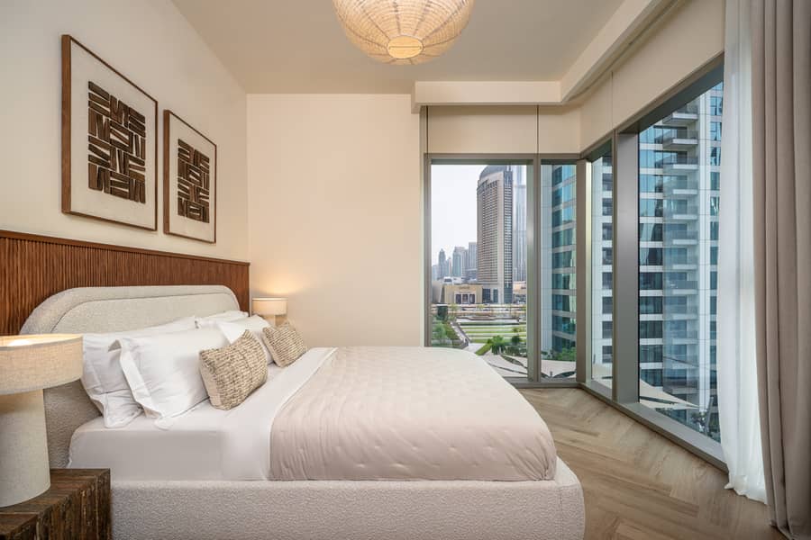 30 Downtown Views ll_T2_508(Web)-24. jpg