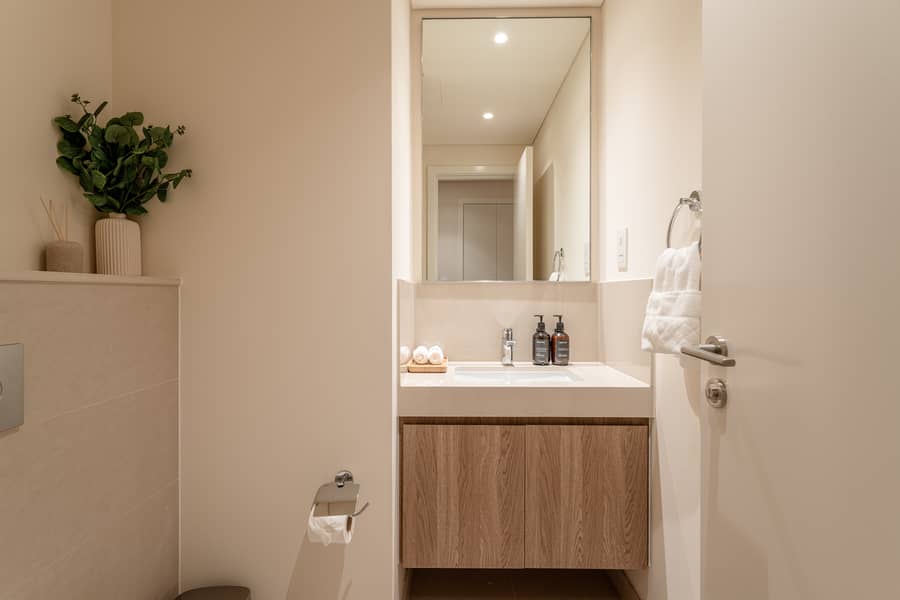 44 Downtown Views_4909(Web)-48. jpg