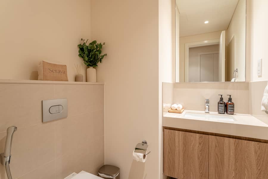 45 Downtown Views_4909(Web)-49. jpg