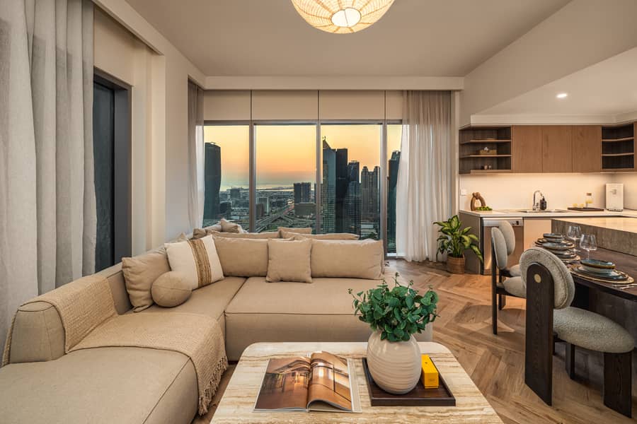 7 Downtown Views ll_T1_3809(Web)-33. jpg