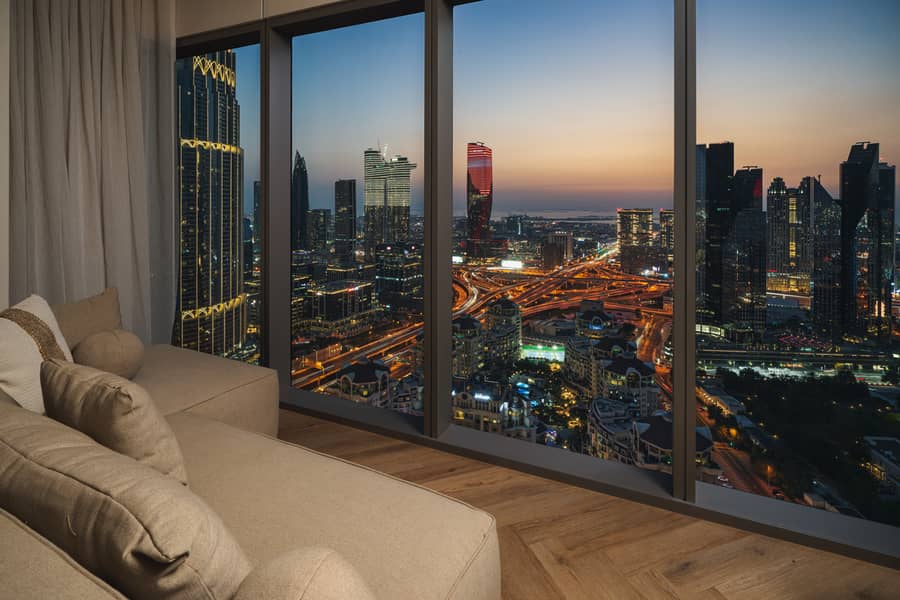 8 Downtown Views ll_T1_3809(Web)-35. jpg