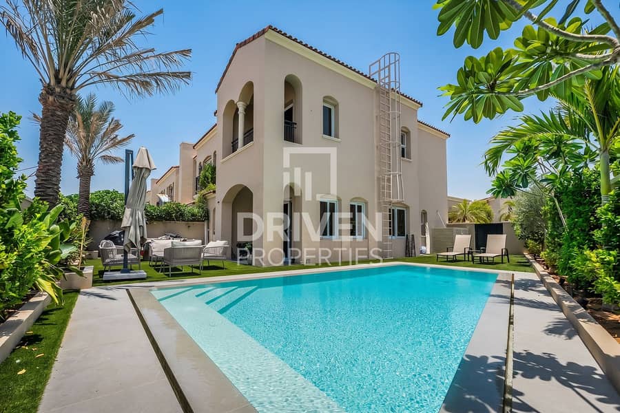 Modern Upgrade | Extended Garden | Private Pool Modern Upgrade | Extended Garden | Private Pool