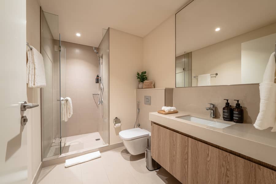 44 Downtown Views ll_T2_5108(Web)-46. jpg