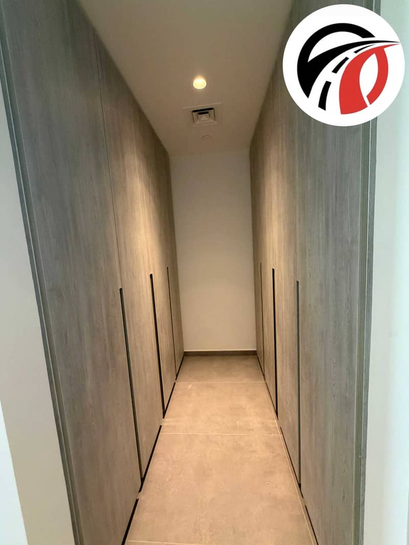 Spacious 2 BHK Apartment with Open Views & Balcony - Image 8