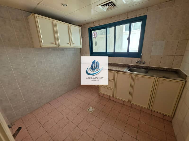 4 d3fdaeb0-2de2-4e45-b0bb-d6c004460333. jpg