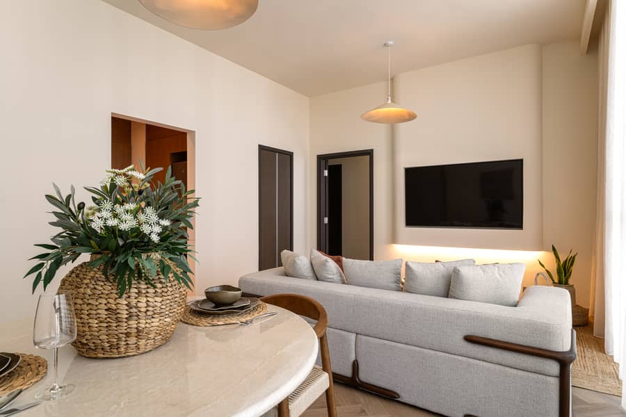 10 DTV1-1909(Web)-27. jpg