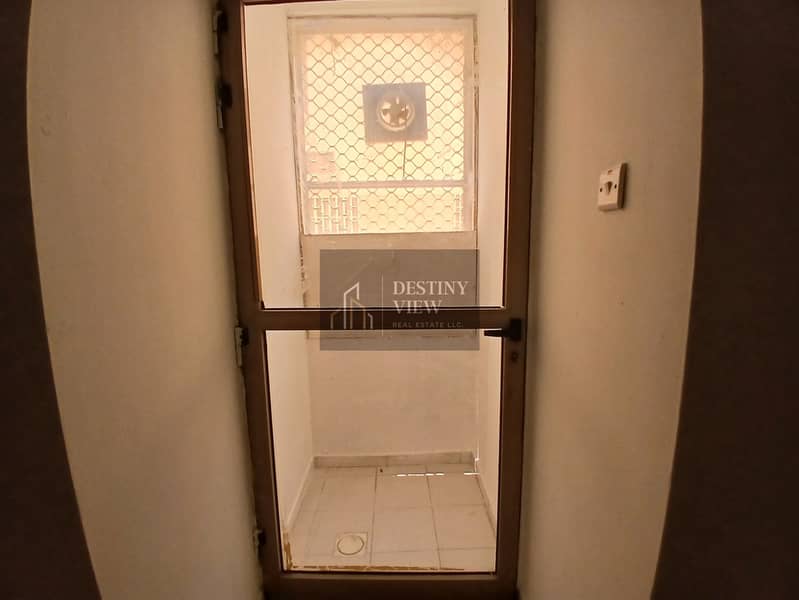 4 63340. jpg